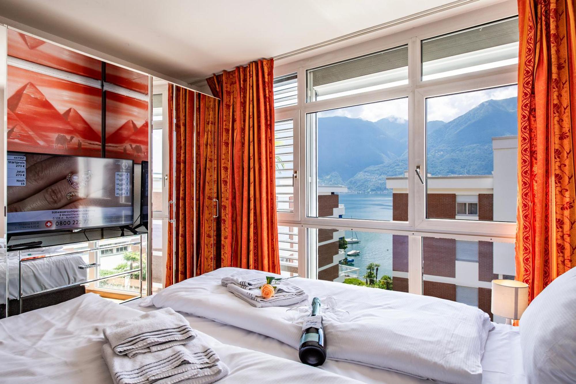 Divina Minusio - Happy Rentals Екстер'єр фото